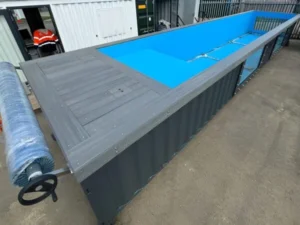 Piscina Contenedor Portátil de 12 Metros (40 Pies) con 3 Ventanas de Cristal, Calefacción y Filtración Automática – Ideal