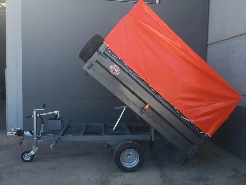 Remolque basculante hidráulico Ayala — 220×160×40 cm | 750 kg | Eje Simple | Bomba Manual