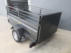 Remolque Basculante Mecánico 750 kg – 200 × 130 × 50 cm – Eje AL-KO con Rampa Plegable