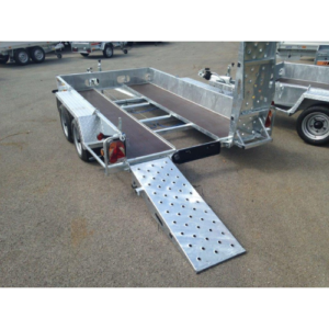 Bateson Remolque Portamáquinas 35PM 300×167 cm 3500 kg Doble Eje Rampas Elevadoras