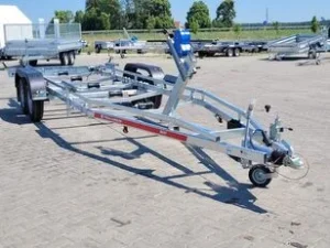 Remolque Barco Doble Eje Serie BOAT B25 730 cm Eslora 2500 kg Tándem AL-KO